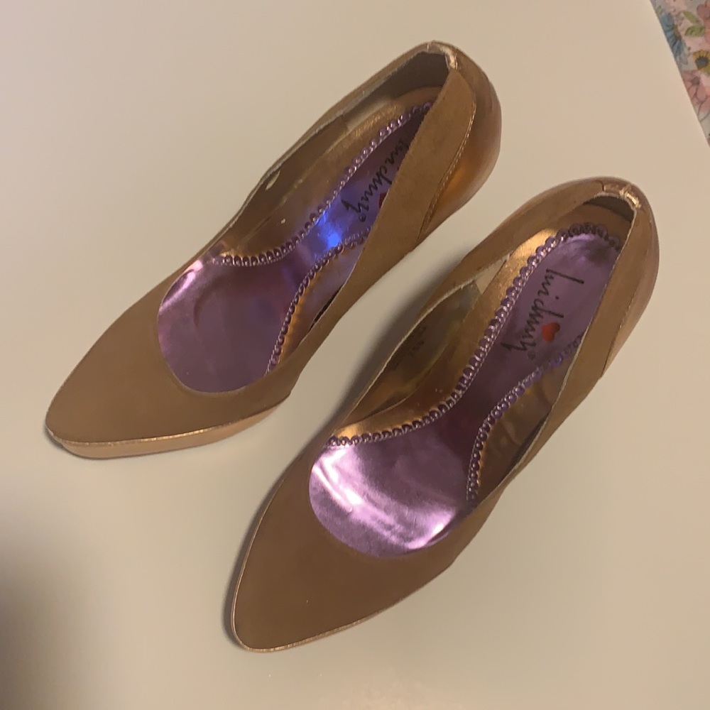 Luichiny Pumps - Picture 6 of 10